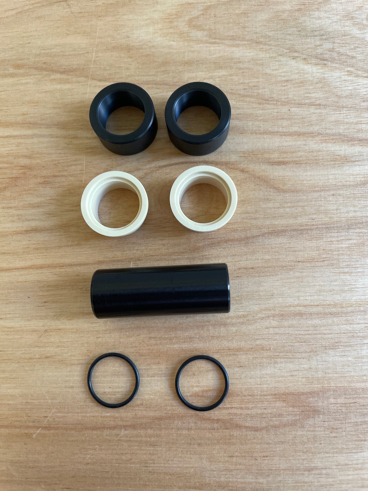 Fox 803-03-182 Mounting Hardware: 5 Piece, AL (8mm, Mounting Widthh 1.332)