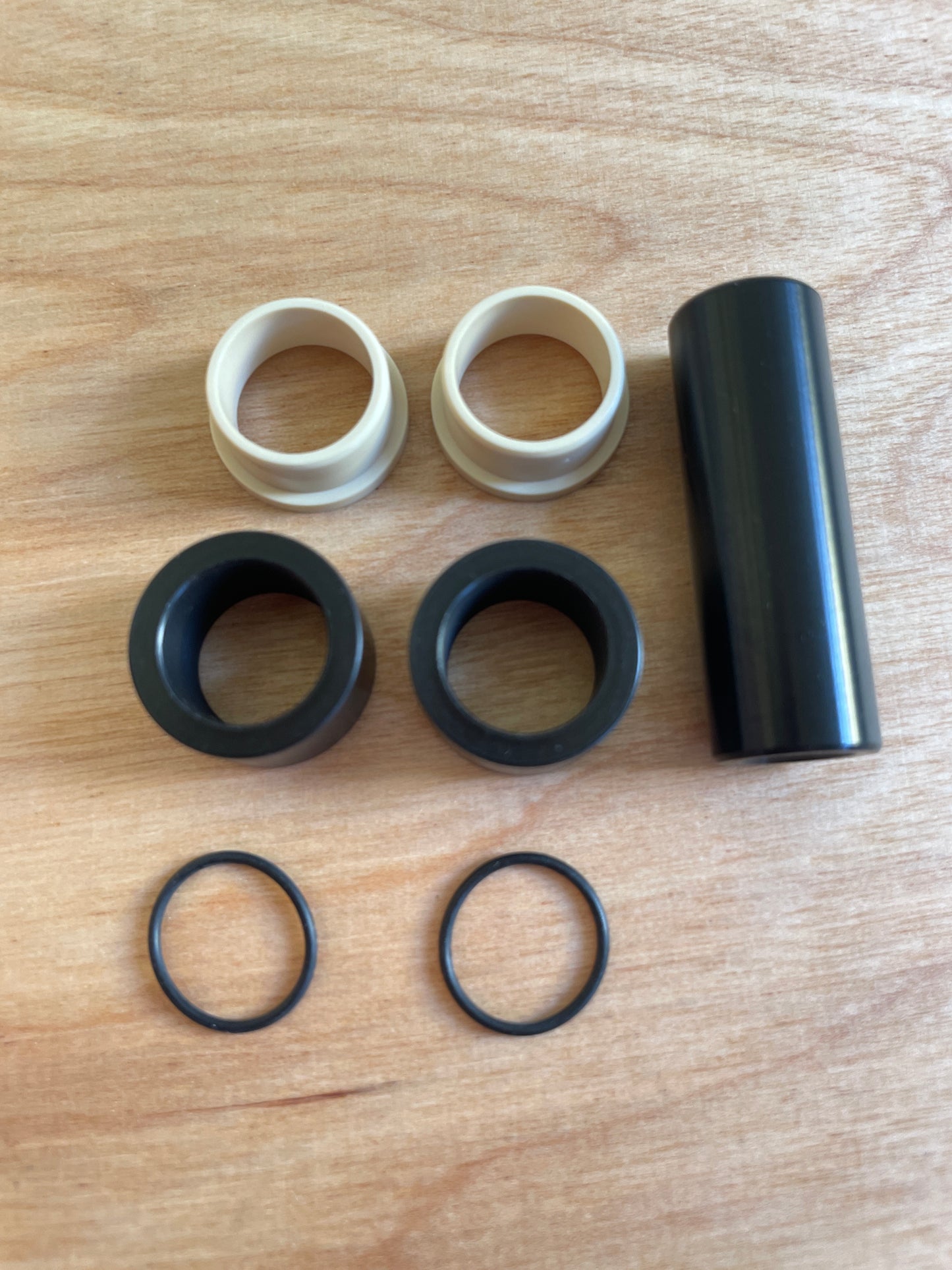 Fox 803-03-187 Mounting Hardware: 5 Piece, AL (8mm, Mounting Widthh 1.520) (Kopie)