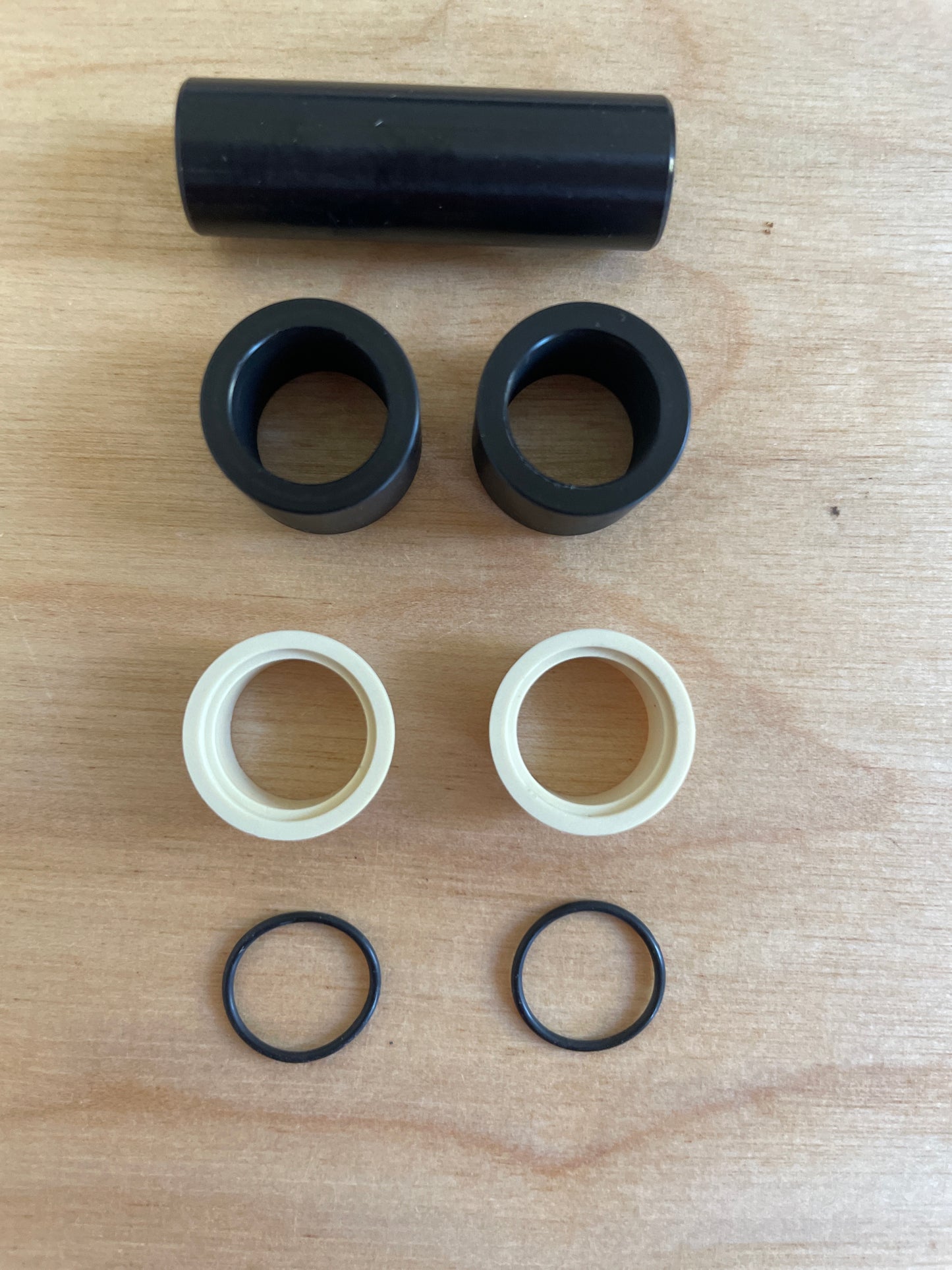 Fox 803-03-190 Mounting Hardware: 5 Piece, AL (8mm, Mounting Width 1.620)