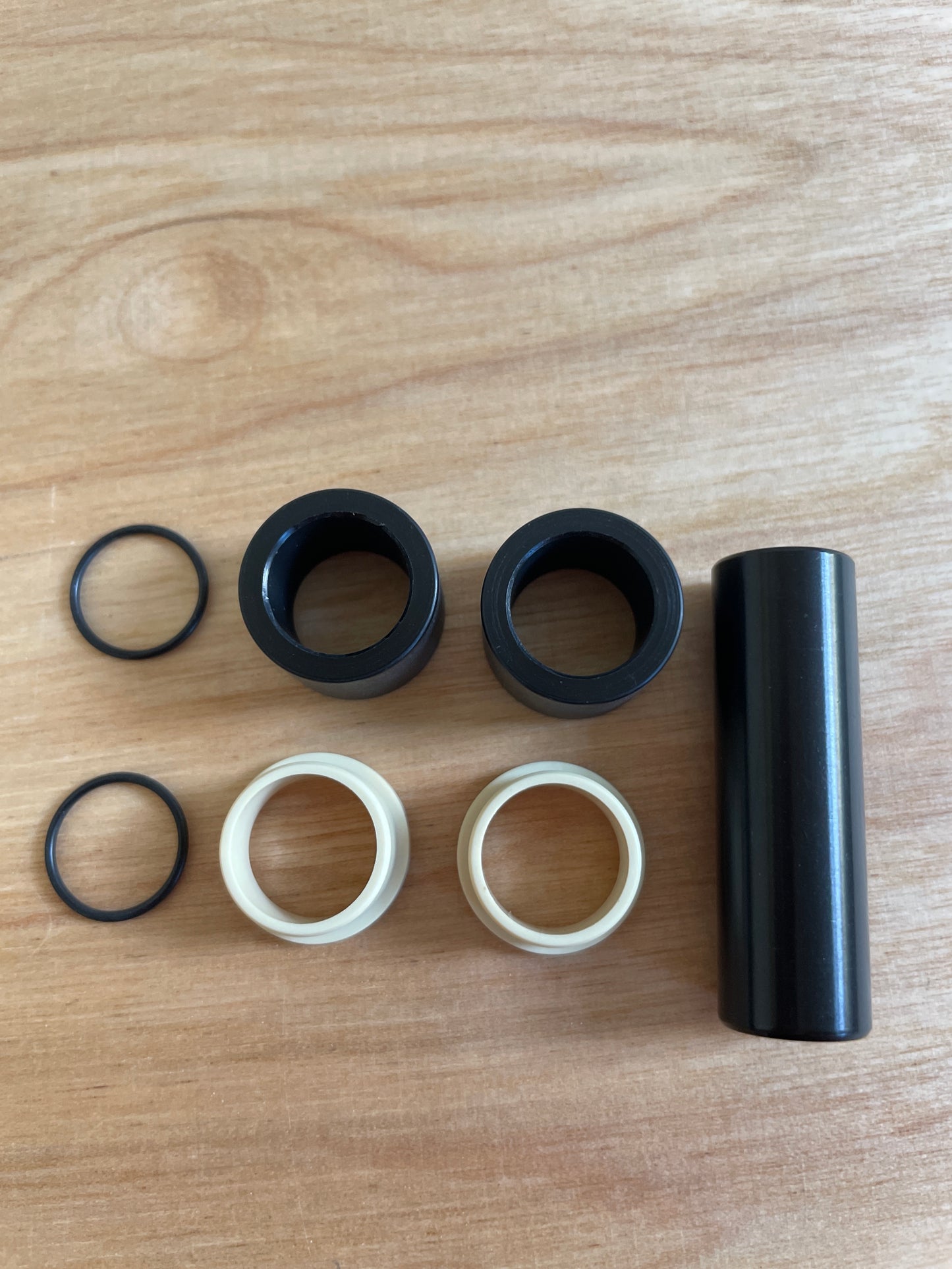 Fox 803-03-160 Mounting Hardware: 5 Piece, AL (6mm, Mounting Widthh 1.620)