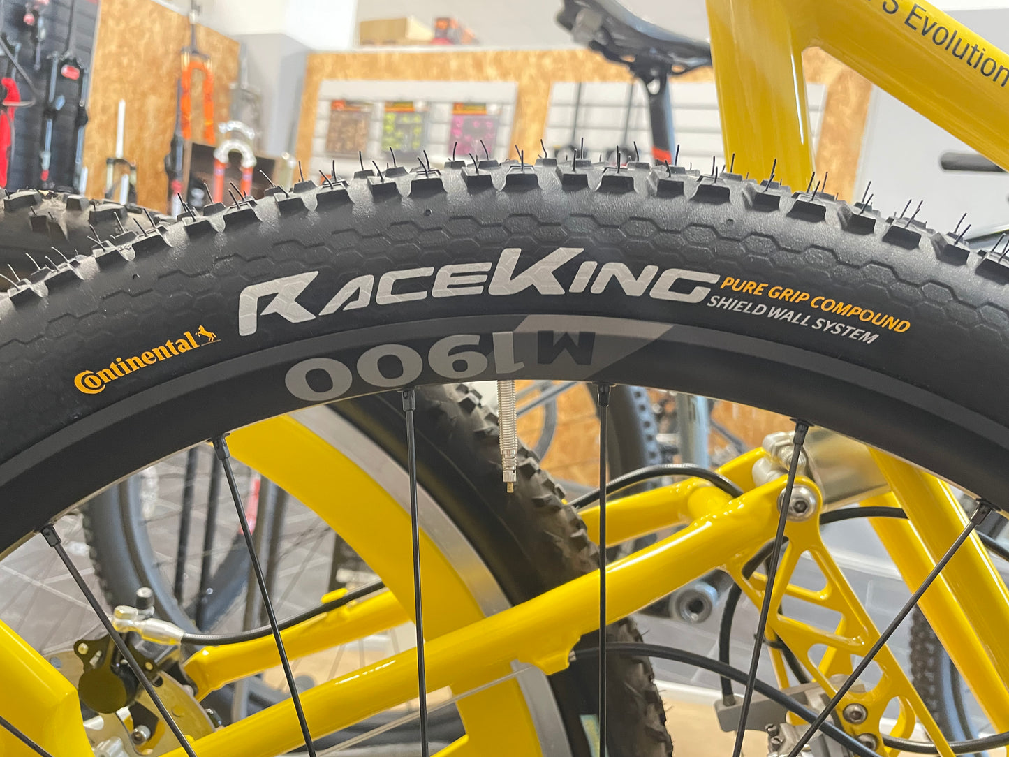 Porsche FS Swingarm 27.5 Inch – Custom Conversion for Modern Wheels