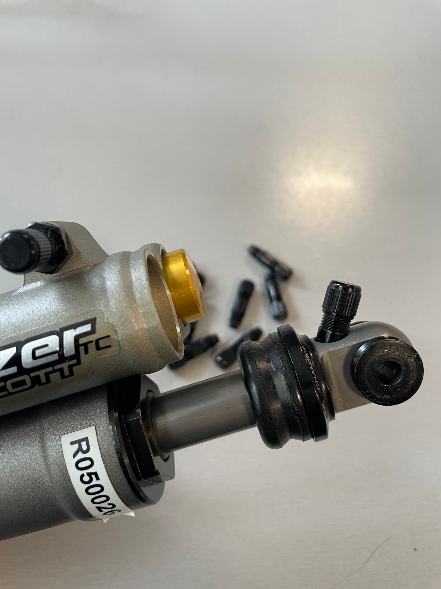 SCOTT Equalizer OTS Negative valve shaft