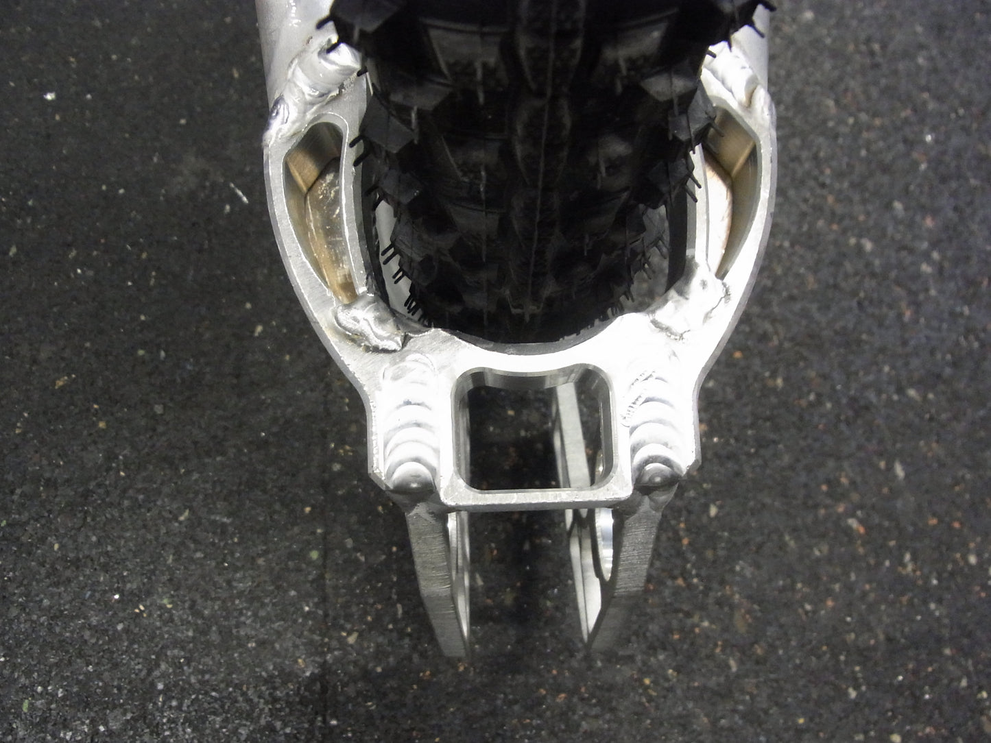 Porsche FS swingarm 27.5 inch, raw, rewelded area detail, without powder coating